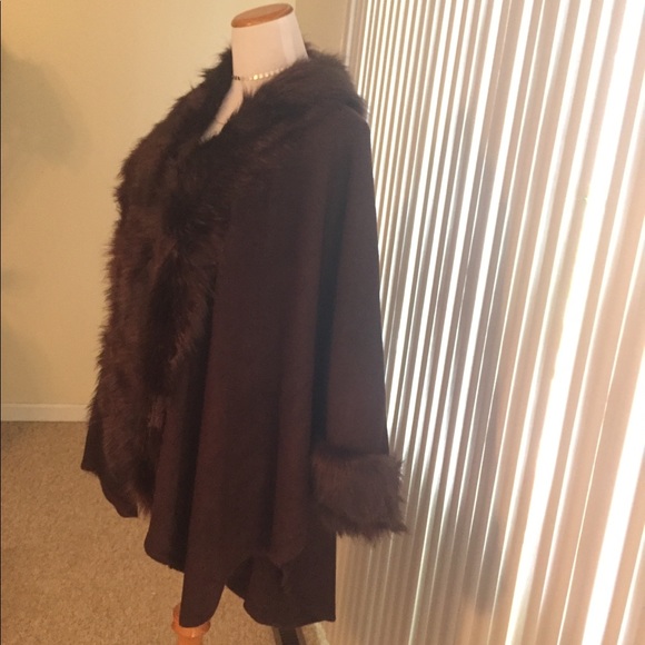 Fur Trim Batwing Sweater Coat/Poncho (B-3) - Picture 5 of 8